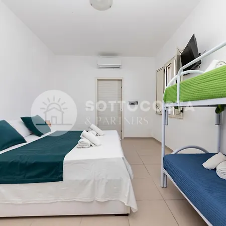 La Torre Bed and Breakfast 3*